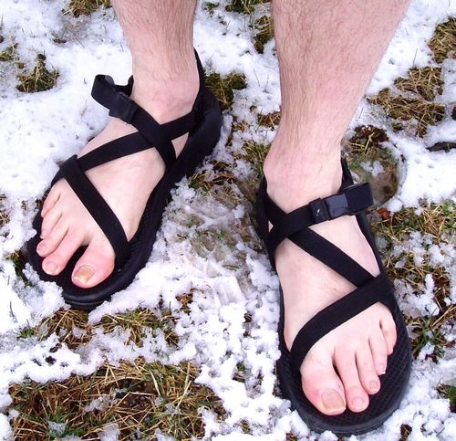 wearing flip flops in winter